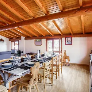 le-petit-paradis-saint-marcel-savoie.hotels-rhonealpes.com/